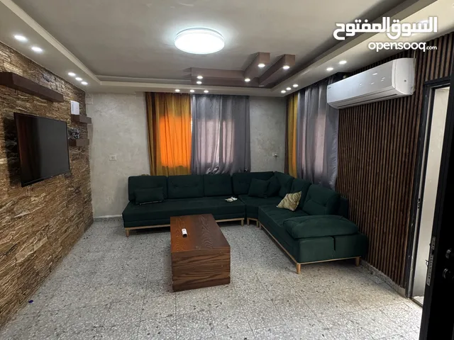 100 m2 3 Bedrooms Apartments for Rent in Ramallah and Al-Bireh Ein Musbah