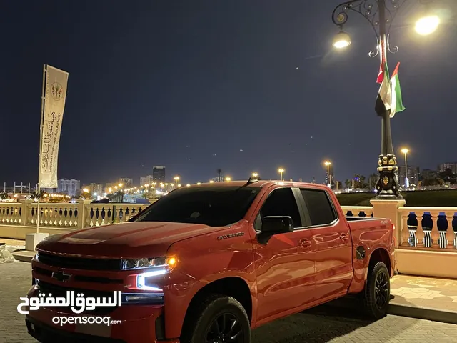 سلفرادو موصفات RST V8 5.3 فور ويل معدل ومسيرفس وجاهز لايحتاج لشي ممشى قليل فقط 9000 ميل