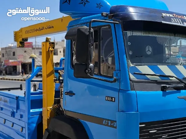 Tow Truck Mercedes Benz 1994 in Zarqa