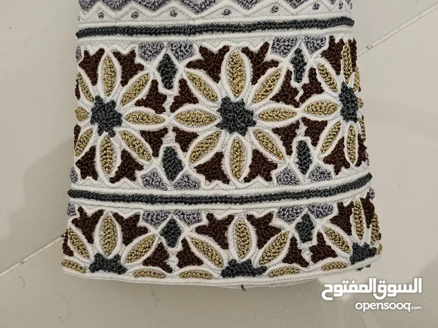 كمة عمانية أصيلة بغرزة VIP الكاملة وباليد