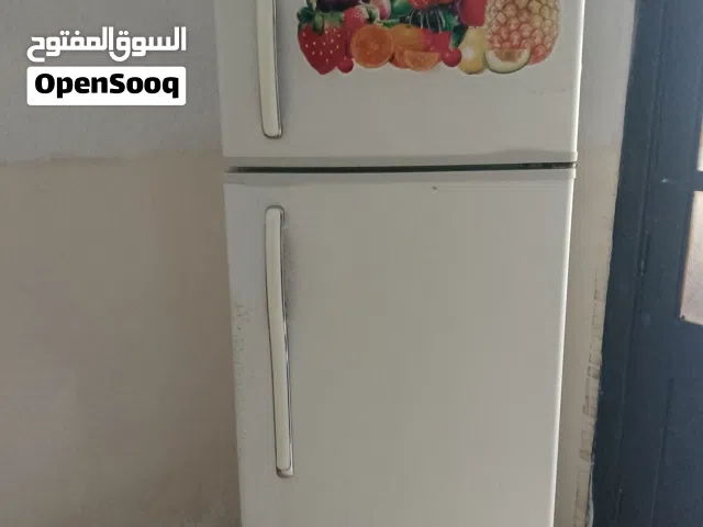 ثلاجه بحاله ممتازة