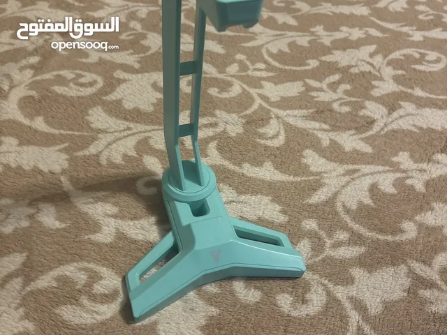Headset stand used like new