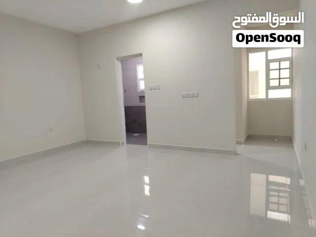 غرفة مع حمام ومطبخ مستقله