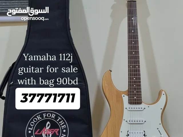 Yamaha 112j guitar