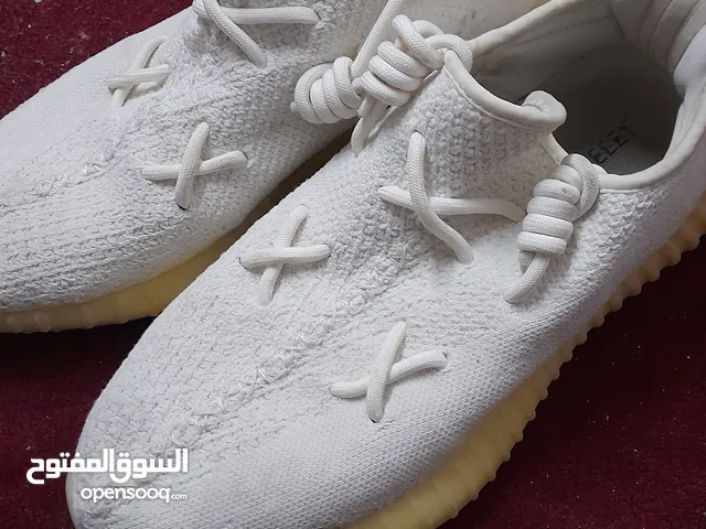 Adidas yeezy boost original used only few times best condition original one just wear and enjoy