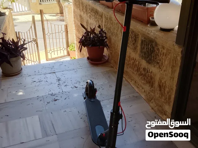 سكوتر كهربائي مستعمل بحالة شبه جديدة مستعمل مدة اسبوعين