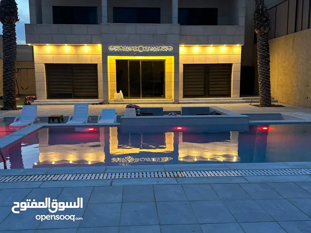 فرصة لا تعوّض لامتلاك شاليه فاخر في أجمل مناطق البحر الميت بسعر التكلفة فقط!