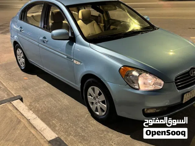 2010 هيونداي اكسنت GL