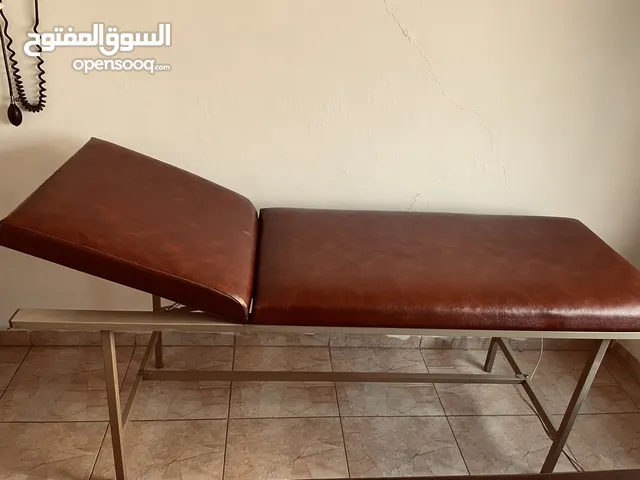 اثاث عيادة — طبي ومكتبي للبيع