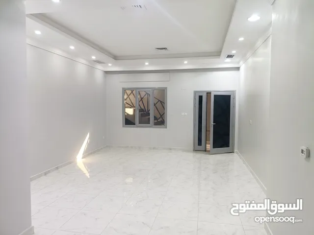 العقيله شقق 3غرف/2غرفه تشطيب ديلوكس للايجار