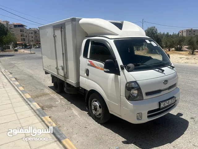 بكب كيا بنجو موديل 2019  (ثلاجة تجميد ) فحل كبينه وربع  فحص كامل جمرك جديد بحاله الوكاله