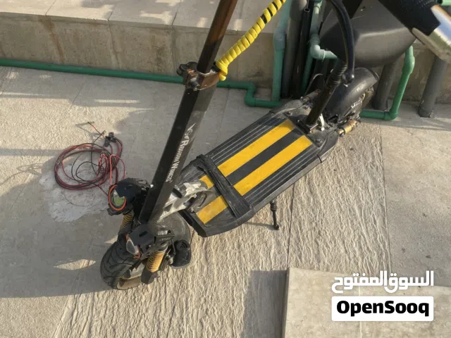 نظيف بس التاير خربان