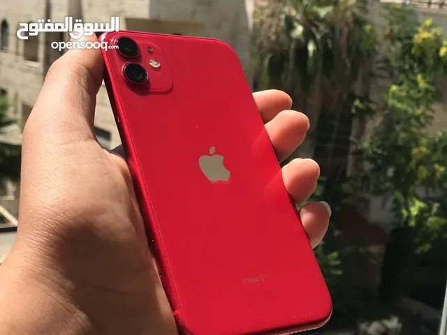  ايفون 11 بحالة الوكالة وبسعر مغري