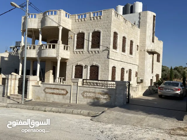 500 m2 More than 6 bedrooms Townhouse for Sale in Irbid Al Husn