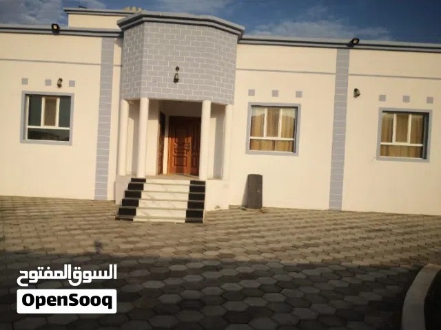 240 m2 5 Bedrooms Townhouse for Sale in Al Dakhiliya Sumail
