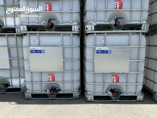 ( للبيع خزانات بسعه 1500 لتر شبه جديدات )
