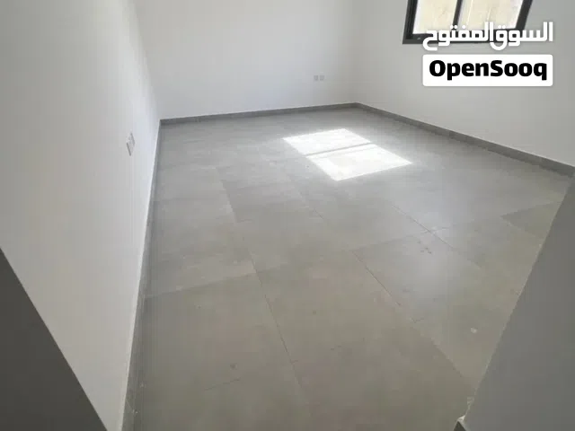 شقق غرفه وصاله في شارع المرور ابوظبي