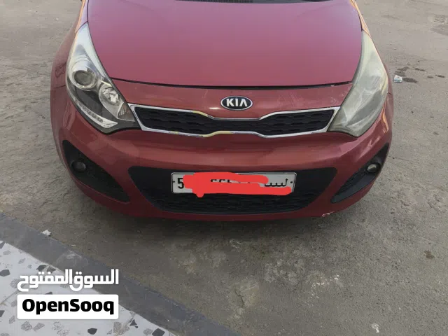 كيا ريو موديل 2012