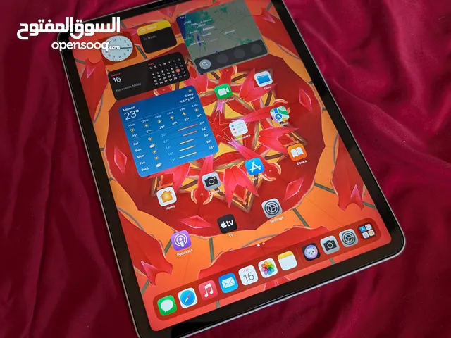 iPad Pro 11" M1 256GB شبه جديد بطارية 100