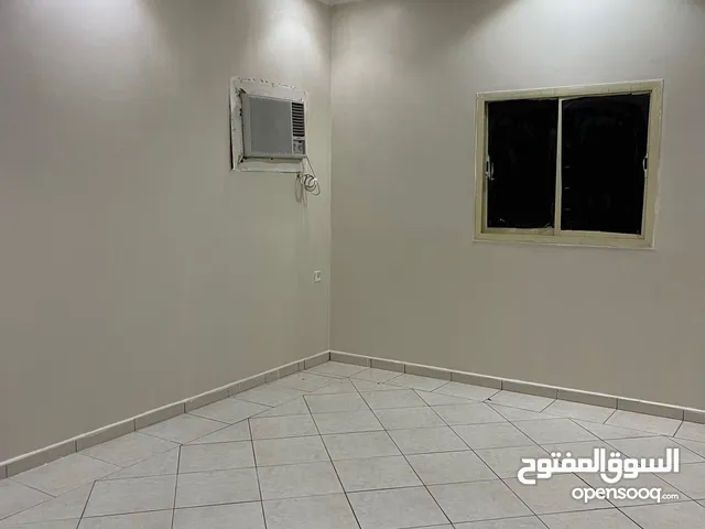 160 m2 5 Bedrooms Apartments for Rent in Al Riyadh Al Khaleej