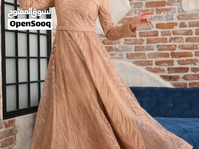 اشتريته ع عرس اختي لبسة وحدة شرعي وتركي مقاس 40 الواقع لمعته احلى
