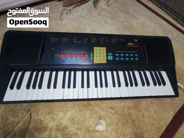 السلام عليكم بيانو للبيع مكان بنغازي سعر حرق