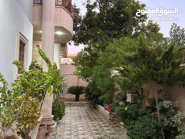 400m2 More than 6 bedrooms Villa for Sale in Tripoli Souq Al-Juma'a