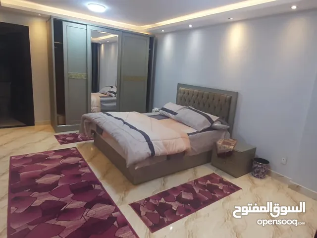250 m2 2 Bedrooms Apartments for Rent in Giza Lebanon Square