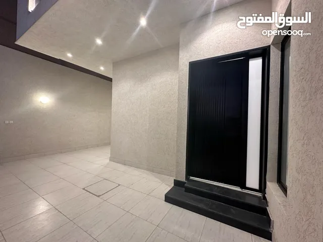 200 m2 5 Bedrooms Villa for Rent in Al Riyadh Al Andalus