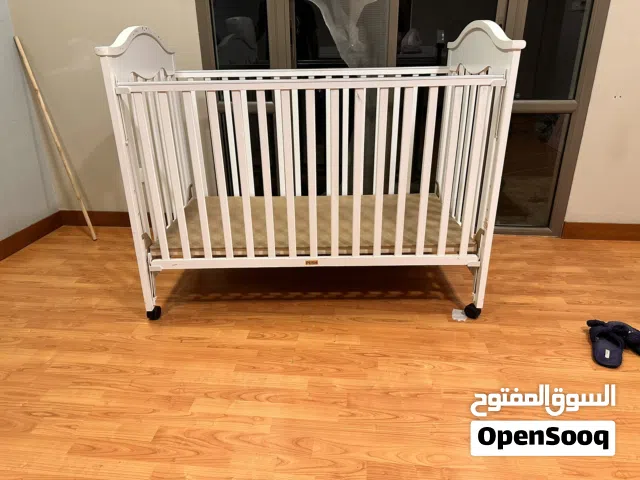 سرير اطفال من جونيور