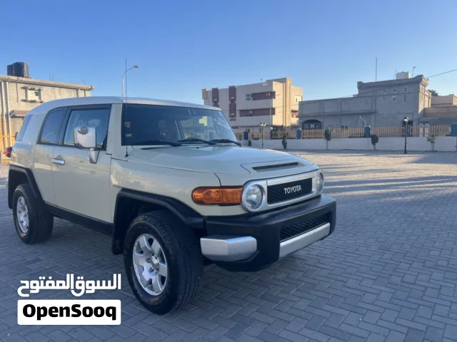 Used Toyota FJ in Misrata