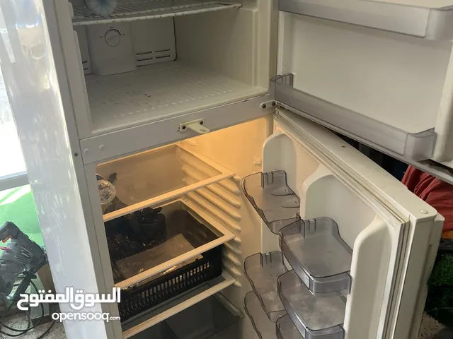 ثلاجة نوع ال جي