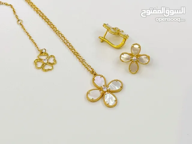 BLOOM – PEARL SET OF NECKLACE AND EARRING