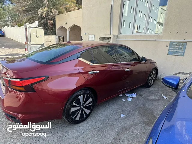 Nissan Altima SL 2019-2020 Full option - No Accident