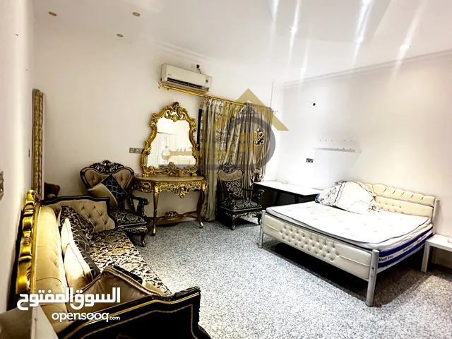 400 m2 3 Bedrooms Townhouse for Rent in Basra Jaza'ir