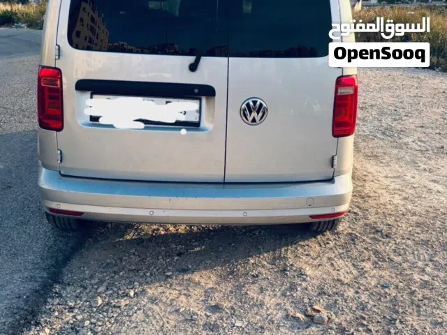 2017 فولكسفاغن كادى Caddy