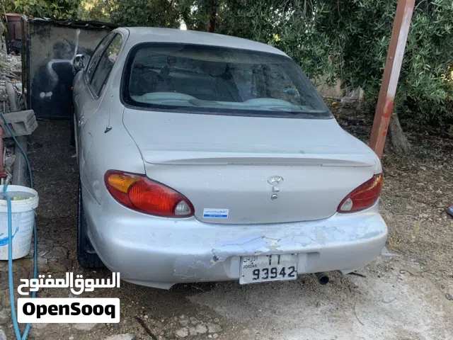 2000 هيونداي افانتي SE