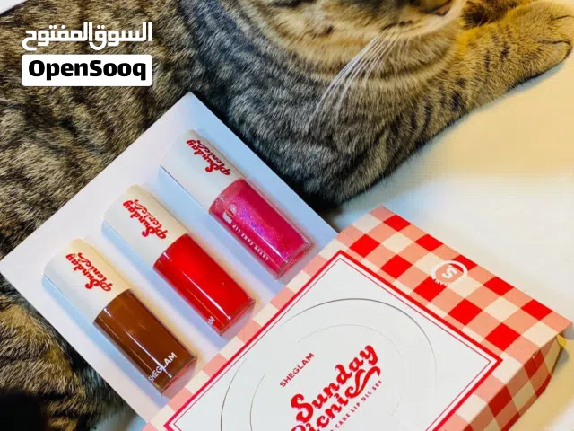 كلوس احمر شفاه