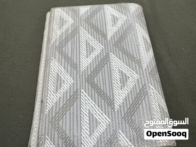 Hand Bags White for sale  in Ras Al Khaimah