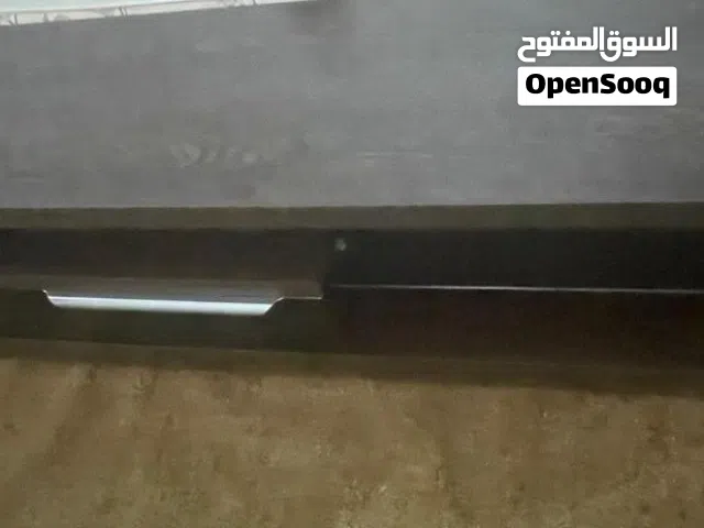 طاولة تلفاز