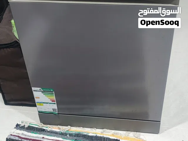 غساله صحون ماركه هاي سنس .6 برامج مع رفين لون فضي