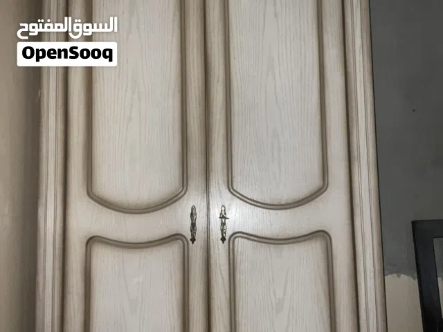 كبت مستعمل نظيف