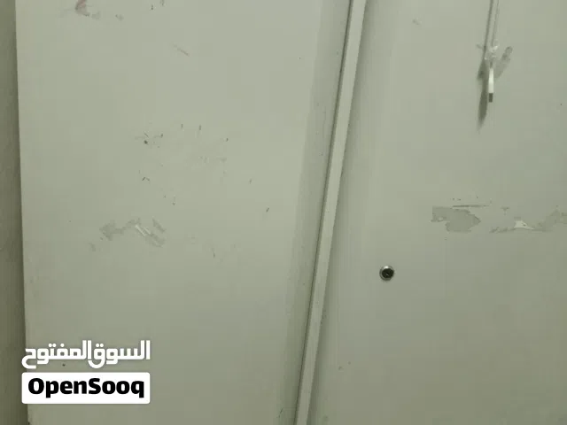 3 كبتات 2 خشبى وواحد المنيوم
