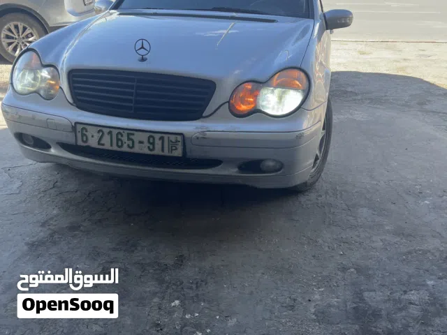مرسيدس c203موديل 2004