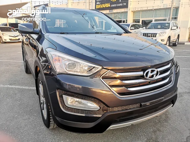 Hyundai santafe Model 2014 GCC specifications  km 200.000 Price 39.000 Wahat Bavaria for used cars S
