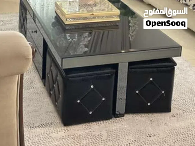 طاولة فخمة جدًا للبيع