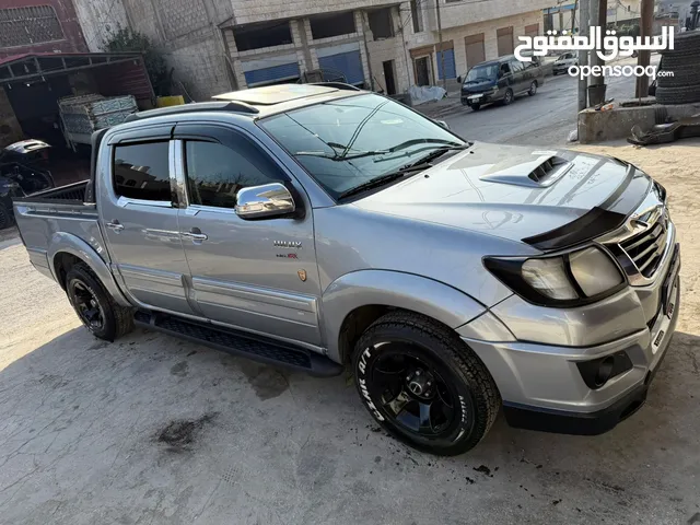 Used Toyota Hilux in Ajloun