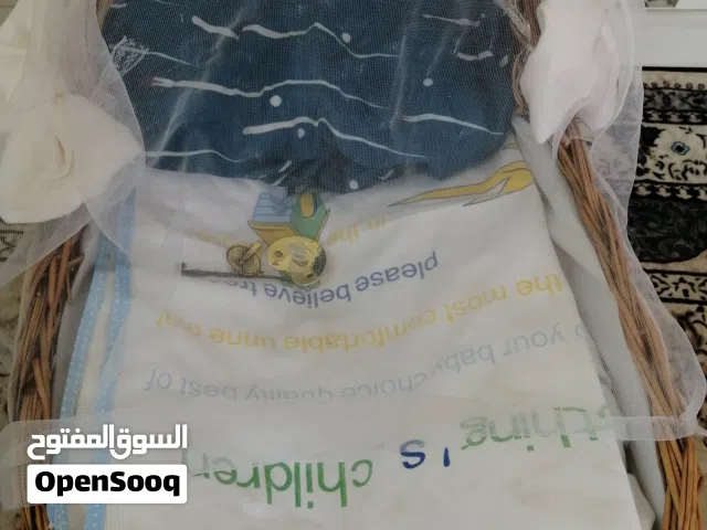سرير اطفال حديثي ولاده