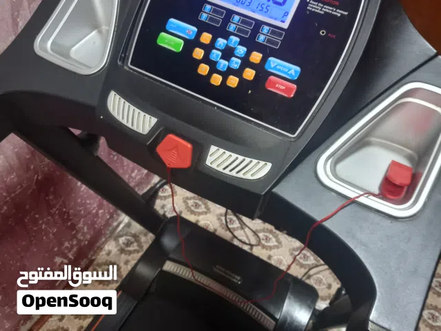 جهاز جري يتحمل وزن 120كيلو شرط الفحص بي جهاز خواصر ومذوب الدهون بي قياس نبض القلب كلشي شغال بي. اسعر