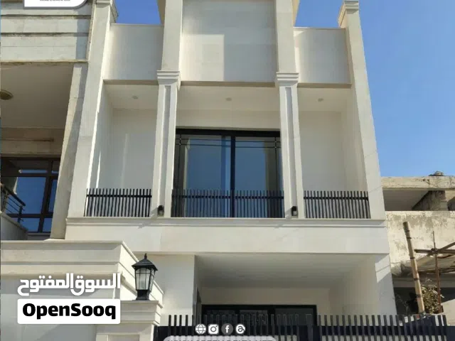 دار للبيع بمساحة 100م في حي برايتي